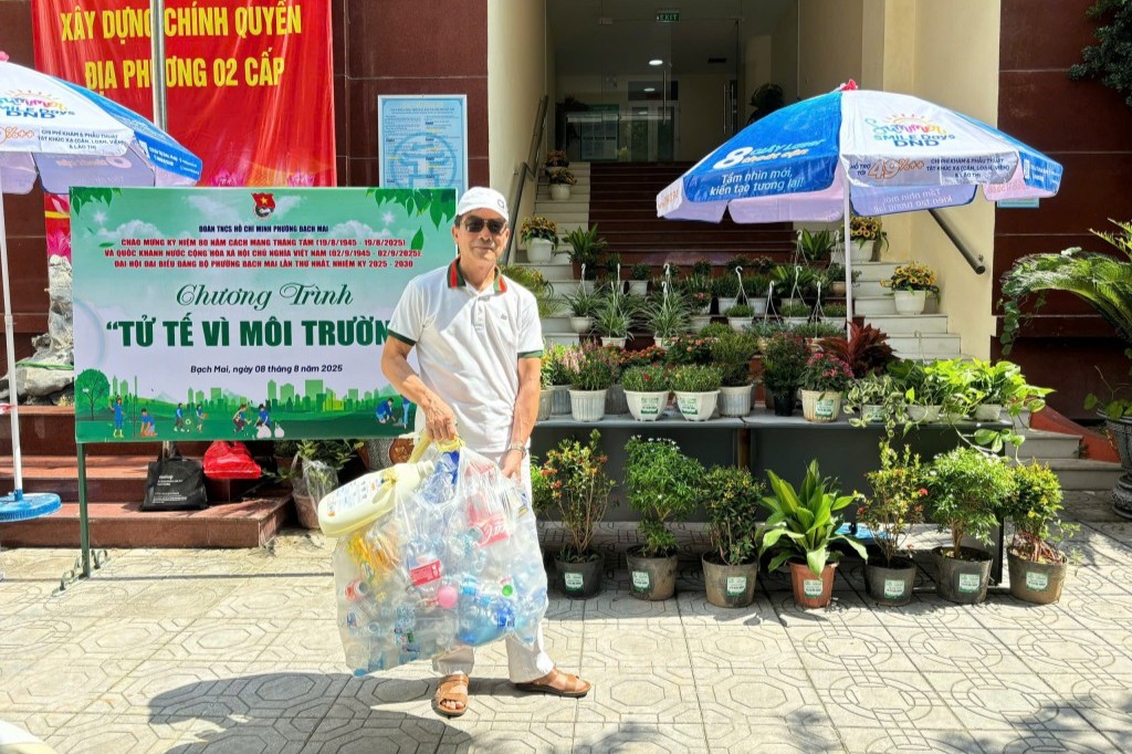 Chương trình thu hút nhiều người dân cùng tham gia phân loại, thu gom rác bảo vệ môi trường 