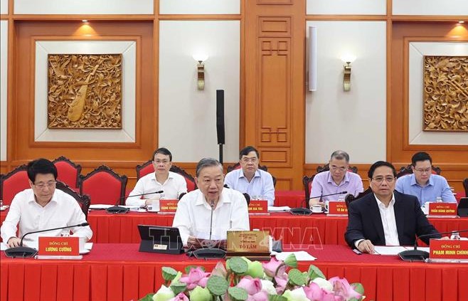Bộ Chính trị làm việc với Ban Thường vụ Đảng ủy Quốc hội