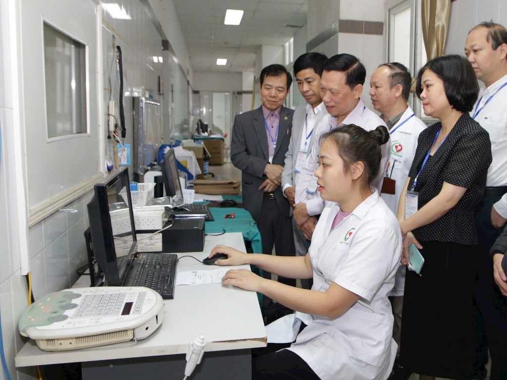 Nhiều lợi ích khi bệnh án điện tử “thế chỗ” bệnh án giấy