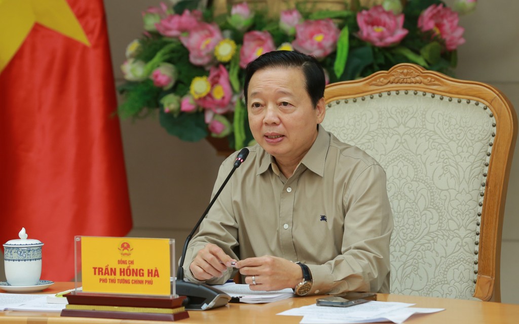Phó Thủ tướng Trần Hồng Hà chủ trì cuộc họp nghe báo cáo về kế hoạch hành động quốc gia khắc phục ô nhiễm lưu vực sông, môi trường không khí - Ảnh: VGP/Minh Khôi