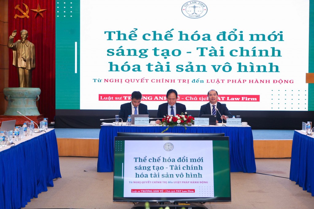 Đại diện VCCI cùng lãnh đạo các đơn vị tham gia tổ chức diễn đàn