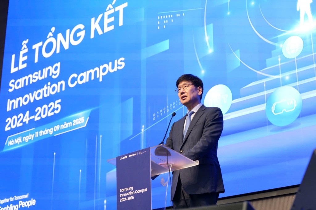 Ông Na Ki Hong - Tổng Giám đốc Samsung Việt Nam phát biểu tại sự kiện - Copy