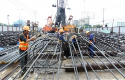 Đẩy mạnh giải ngân vốn đầu tư công, quyết tâm đạt 100% kế hoạch năm 2025