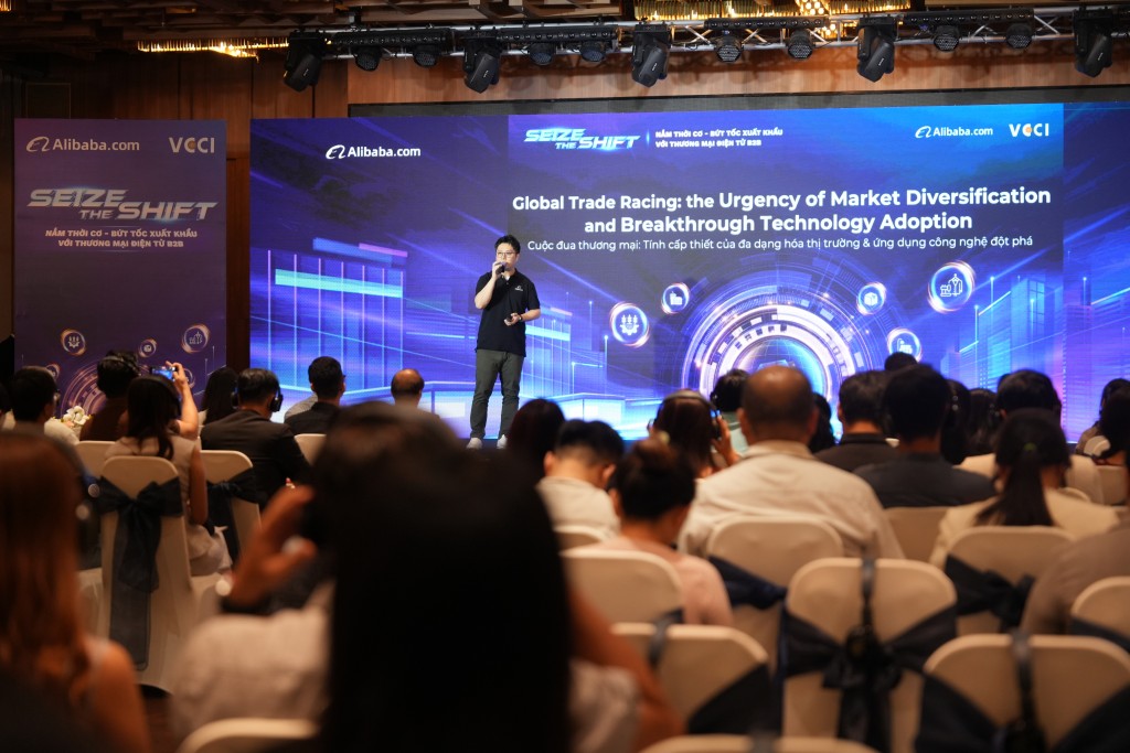 Ông Young Liu, Giám đốc quốc gia Alibaba.com Việt Nam