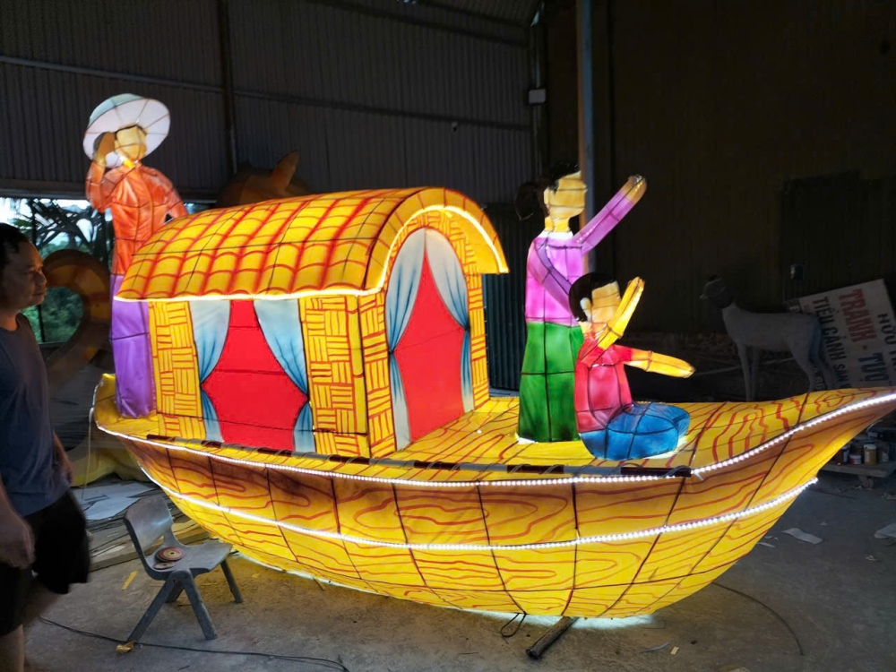 Người dân Sơn Tây náo nức chuẩn bị đón Trung thu thành cổ Người dân Sơn Tây náo nức chuẩn bị đón Trung thu thành cổ