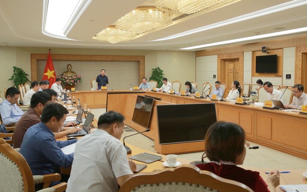 Các đại biểu phát biểu tại cuộc họp - Ảnh: VGP/Minh Khôi