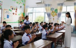 Năm học mới ở Đồng Tháp: Miễn học phí, minh bạch thu chi