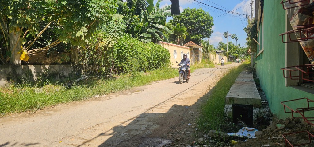 Đà Nẵng: Người dân khốn khổ với 500m đường thi công dở dang