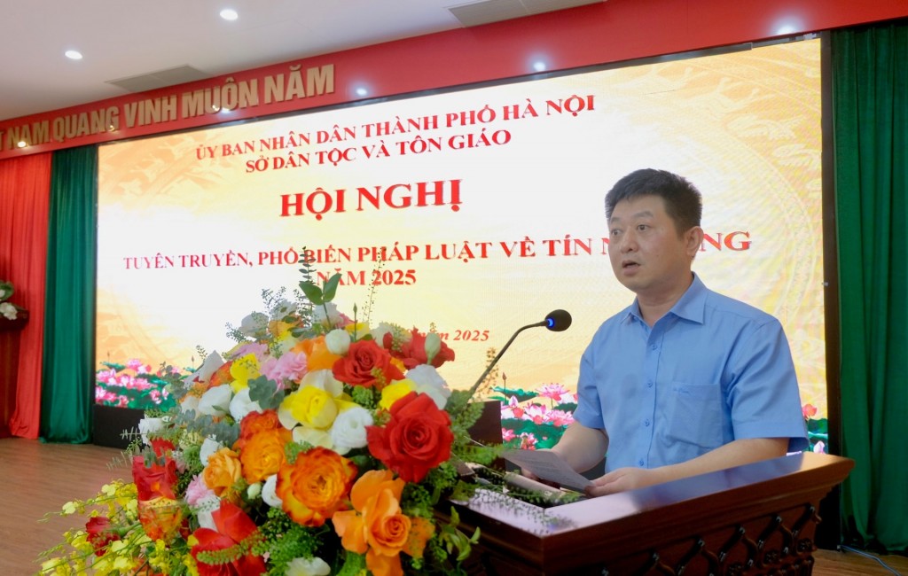 Phổ biến chính sách, pháp luật về tín ngưỡng cho gần 400 đại biểu Phổ biến chính sách, pháp luật về tín ngưỡng cho gần 400 đại biểu