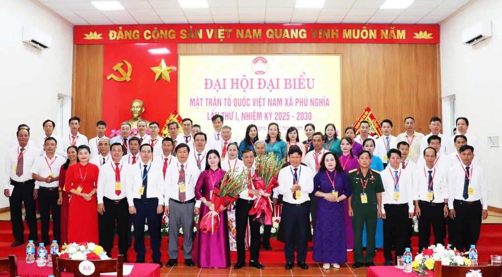 Hợp sức xây dựng địa phương xanh, thông minh, đáng sống