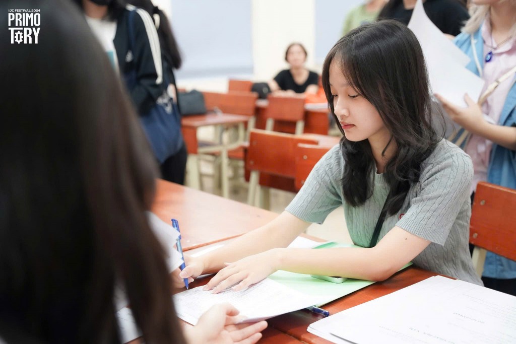 Môi trường học tập mới nhiều thay đổi chờ đợi các tân sinh viên. (Ảnh minh họa)