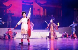 Nỗ lực bảo tồn và phát triển nghệ thuật chèo truyền thống