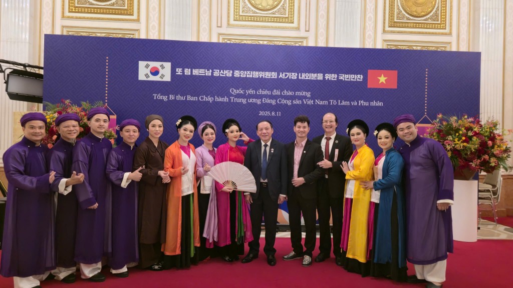 Nỗ lực bảo tồn và phát triển nghệ thuật chèo truyền thống