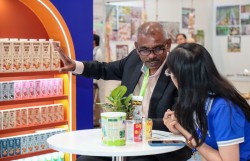 Chiếc nắp chai góp phần giúp Vinamilk tăng trưởng doanh số gần 80% tại New Zealand