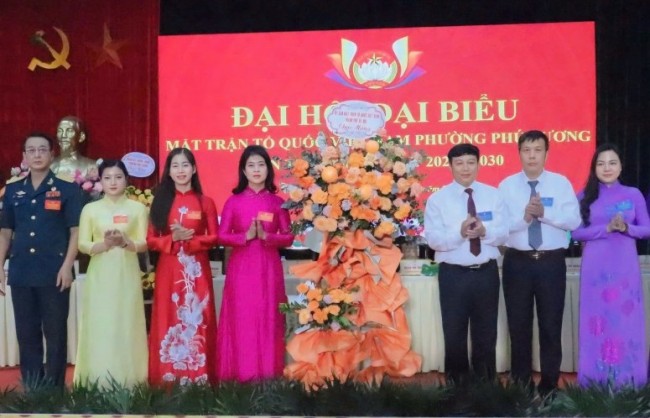 Xây dựng cán bộ mặt trận vững bản lĩnh, giỏi chuyên môn