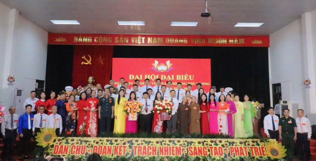 Ủy ban MTTQ Việt Nam phường Phú Lương ra mắt đại hội Ủy ban MTTQ Việt Nam phường Phú Lương ra mắt đại hội
