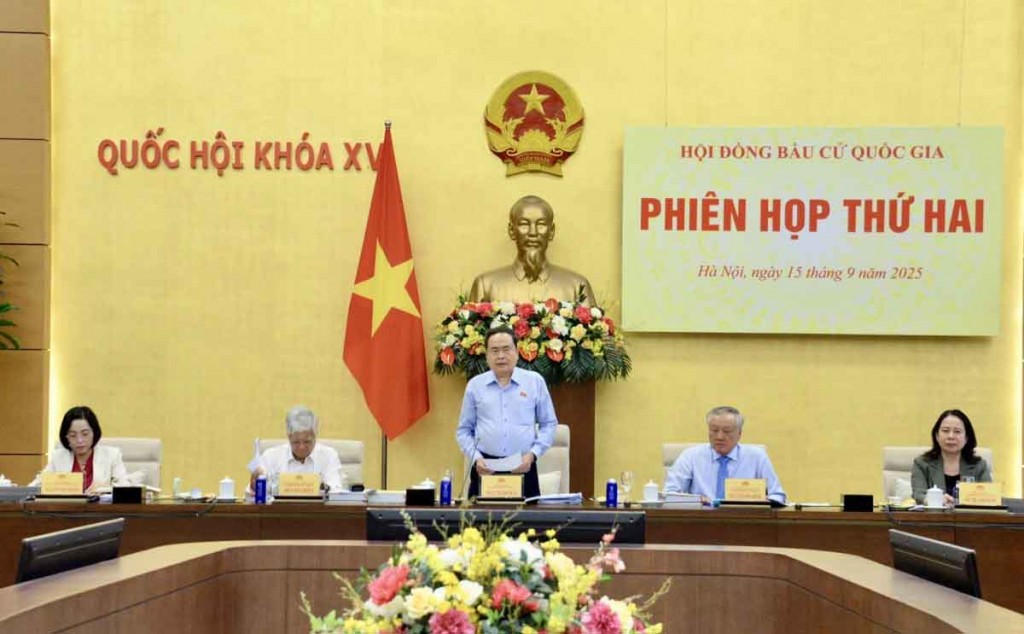 Chủ tịch Quốc hội Trần Thanh Mẫn phát biểu tại phiên họp Hội đồng Bầu cử quốc gia