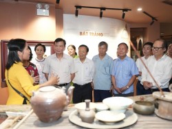 Làng nghề ven sông Hồng trước cơ hội mới