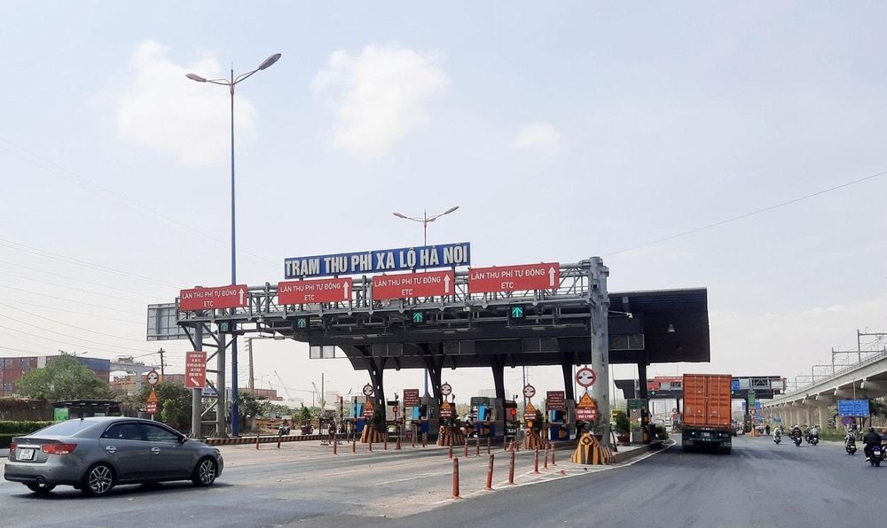 Dự án mở rộng xa lộ Hà Nội và Quốc lộ 1, đoạn từ ngã ba trạm 2 cũ đến nút giao Tân Vạn được đình chỉ thanh tra (Ảnh: Quang Phương)