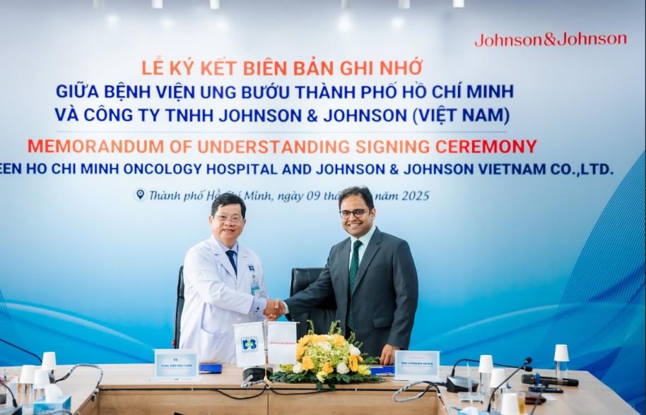 Johnson & Johnson ký kết Biên bản ghi nhớ hợp tác đầu tiên với Bệnh viện Ung bướu TP Hồ Chí Minh