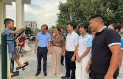 Điểm hẹn gắn kết tình làng, nghĩa xóm