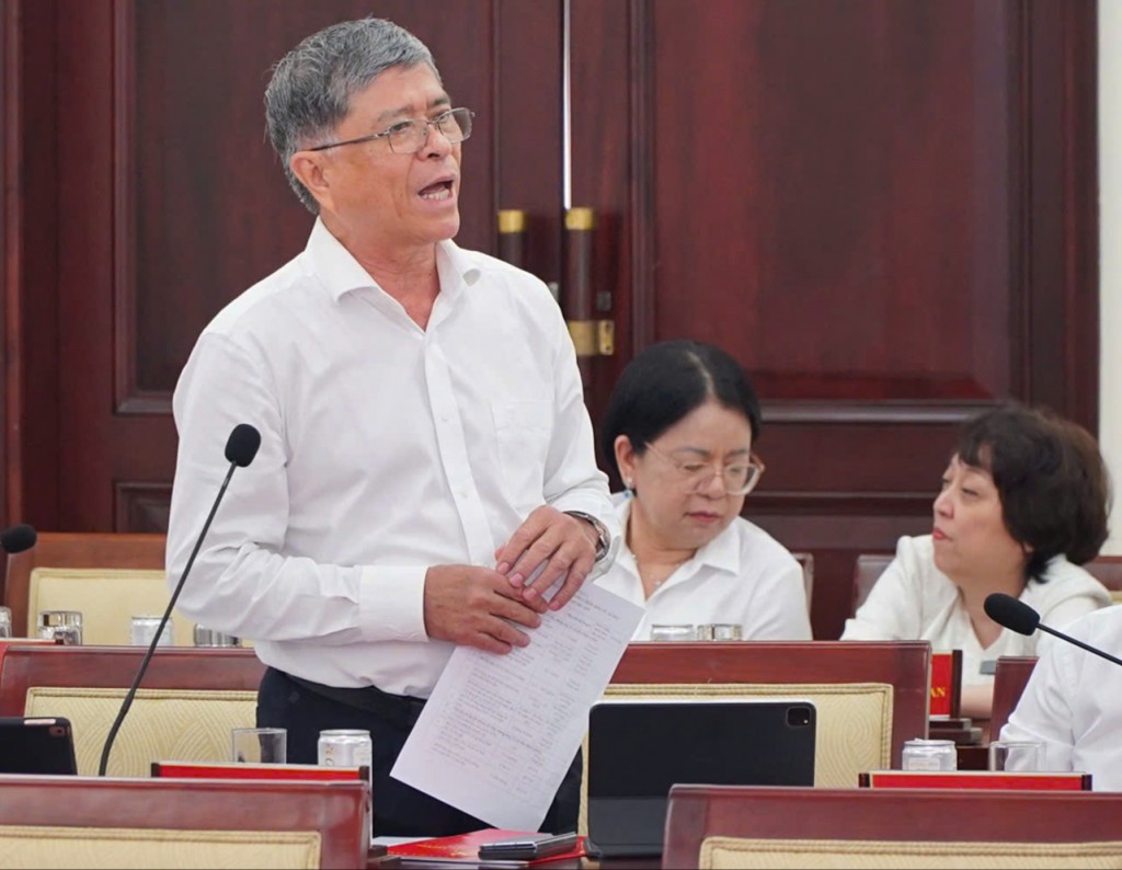 Giám đốc Sở Giáo dục - Đào tạo TP HCM trả lời lãnh đạ Giám đốc Sở Giáo dục - Đào tạo TP HCM trả lời lãnh đạ