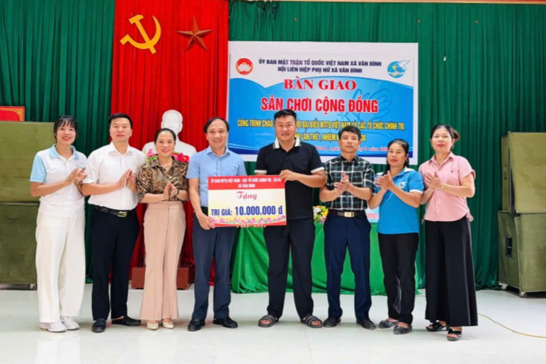 Sân chơi thể thao cộng đồng được thực hiện từ sự chung tay