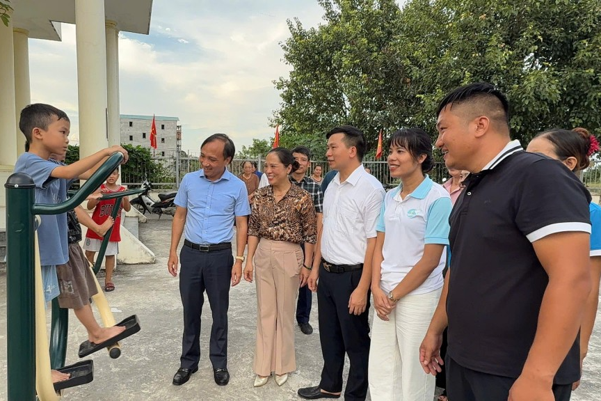 Điểm hẹn gắn kết tình làng, nghĩa xóm