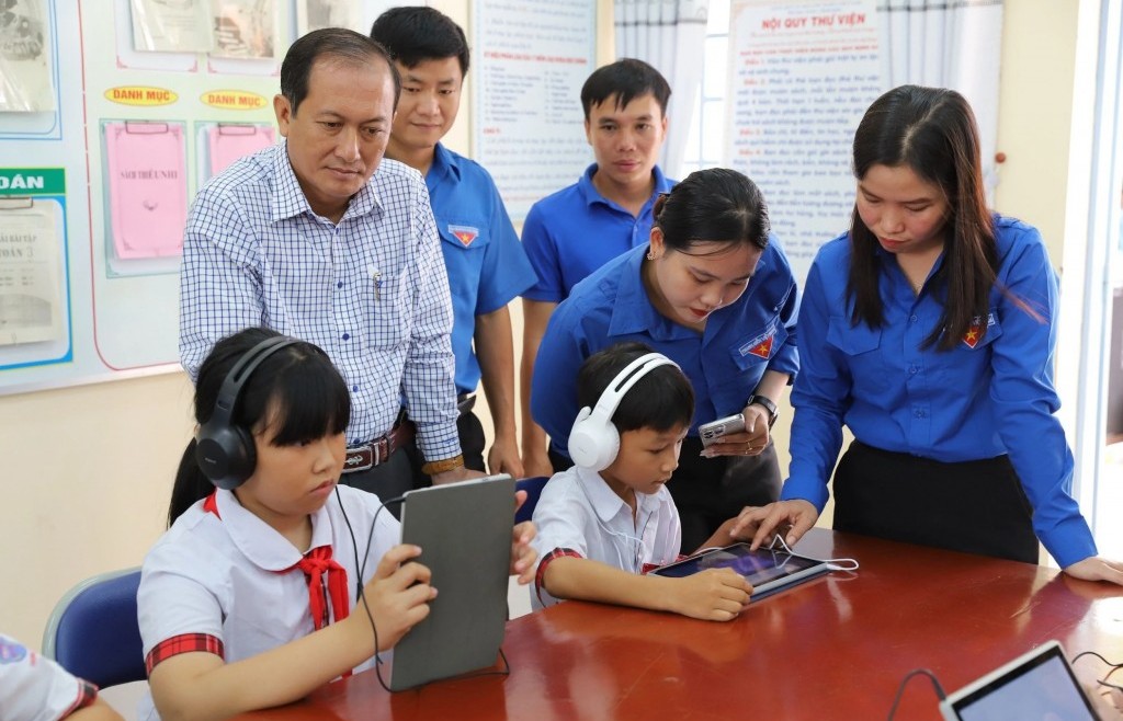 Cần Thơ phát động phong trào thi đua “Bình dân học vụ số”