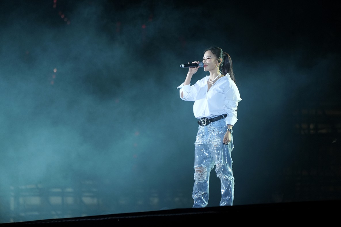 Khẳng định văn hóa, bản lĩnh và trí tuệ Việt Nam Khẳng định văn hóa, bản lĩnh và trí tuệ Việt Nam