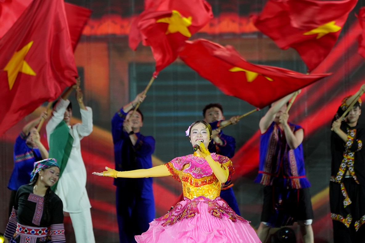 Khẳng định văn hóa, bản lĩnh và trí tuệ Việt Nam Khẳng định văn hóa, bản lĩnh và trí tuệ Việt Nam