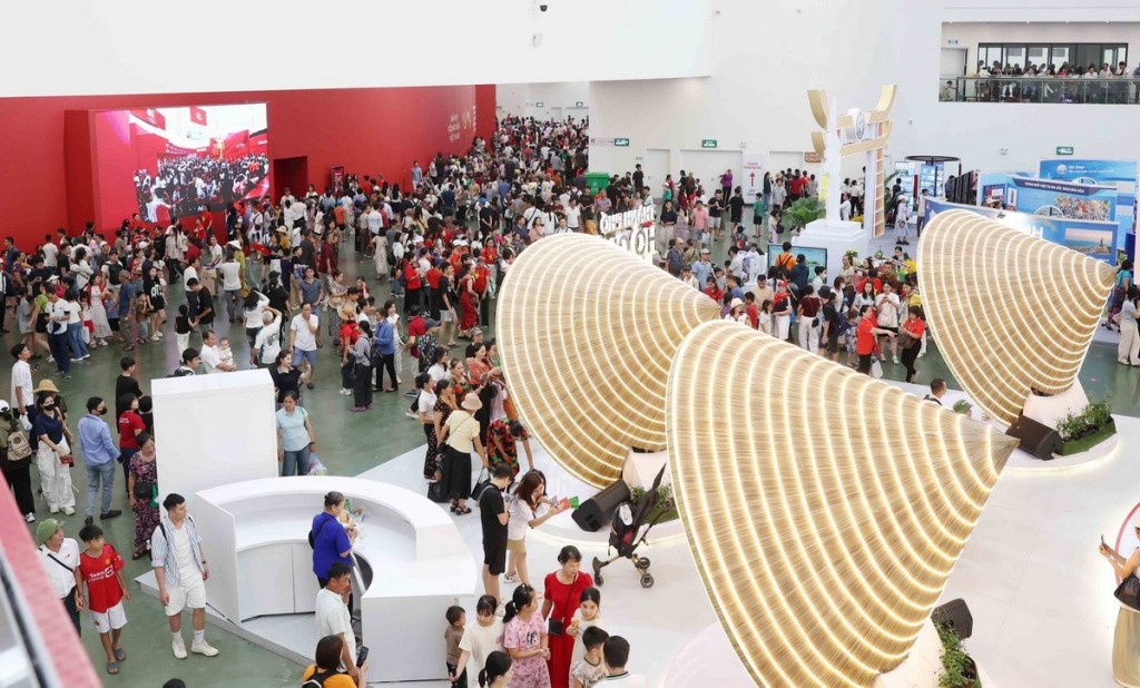 Lớp học lịch sử sống động của thế hệ trẻ