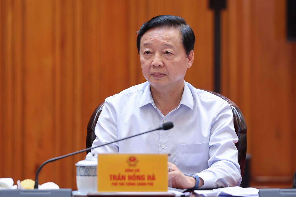 Phó Thủ tướng Trần Hồng Hà tại cuộc họp - Ảnh: VGP/Nhật Bắc