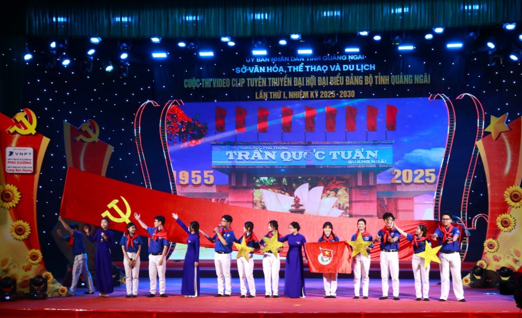 Quảng Ngãi: Trao giải cuộc thi video clip tuyên truyền về Đại hội Đảng