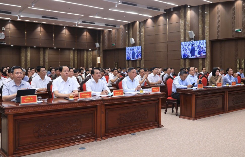 Hơn 1,2 triệu đại biểu nghe quán triệt 4 nghị quyết chiến lược