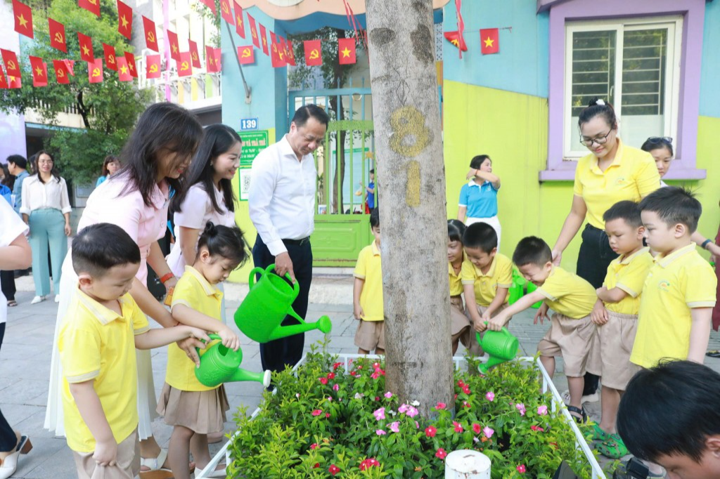 “Đường hoa Đại đoàn kết” gắn kết cộng đồng “Đường hoa Đại đoàn kết” gắn kết cộng đồng