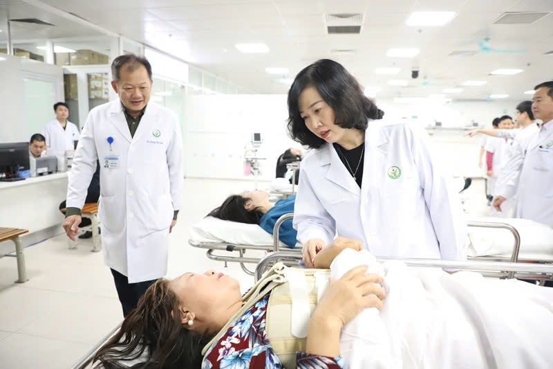 Đến 2030 miễn viện phí ở mức cơ bản cho người dân