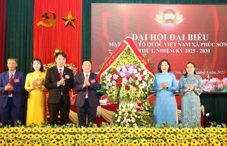 Đẩy mạnh ứng dụng công nghệ thông tin vào hoạt động mặt trận