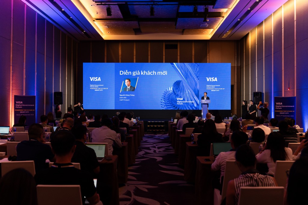 Visa đồng hành cùng Chính phủ Việt Nam xây dựng đô thị thông minh và thúc đẩy thanh toán số Visa đồng hành cùng Chính phủ Việt Nam xây dựng đô thị thông minh và thúc đẩy thanh toán số