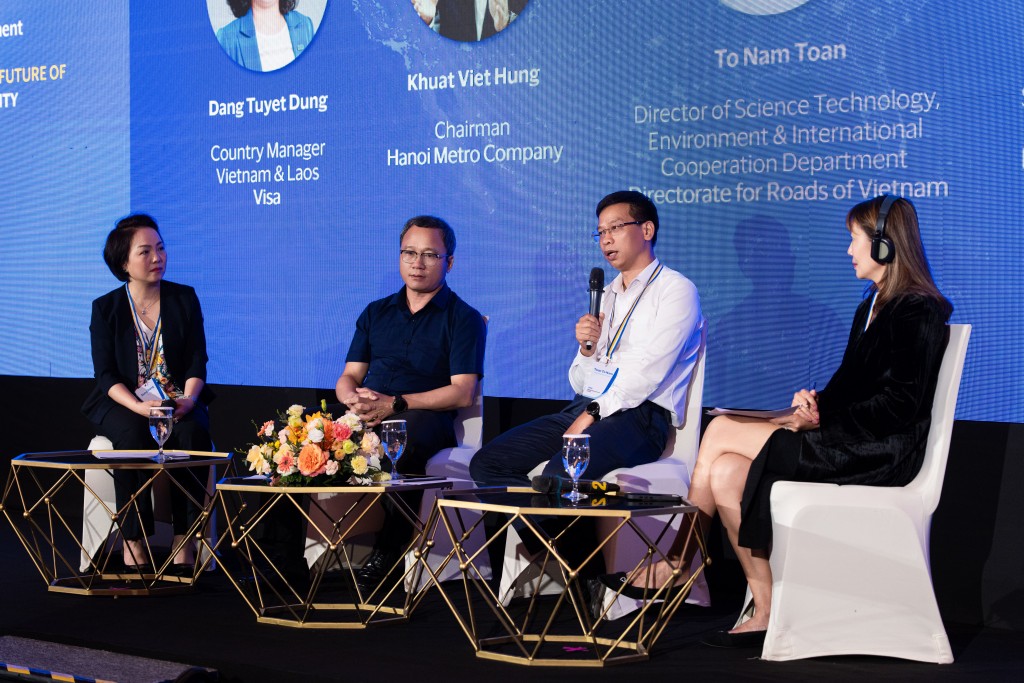 Visa đồng hành cùng Chính phủ Việt Nam xây dựng đô thị thông minh và thúc đẩy thanh toán số Visa đồng hành cùng Chính phủ Việt Nam xây dựng đô thị thông minh và thúc đẩy thanh toán số