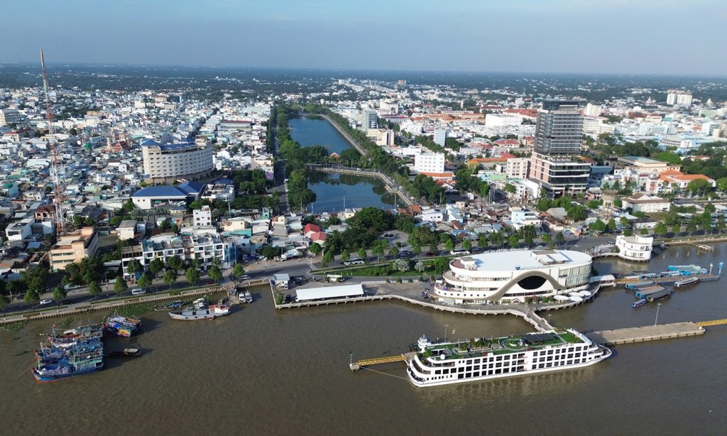 Đồng Tháp phát huy lợi thế kép sau sáp nhập
