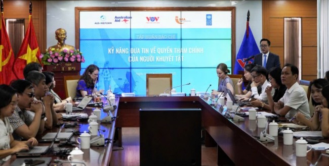 Thúc đẩy thông tin về quyền tham chính cho người khuyết tật