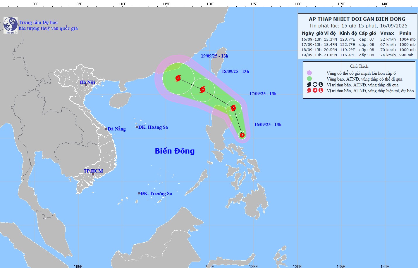 Xuất hiện áp thấp nhiệt đới gần Biển Đông