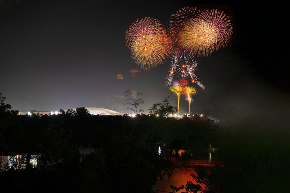 Bầu trời khu vực Triển lãm rực sáng Bầu trời khu vực Triển lãm rực sáng