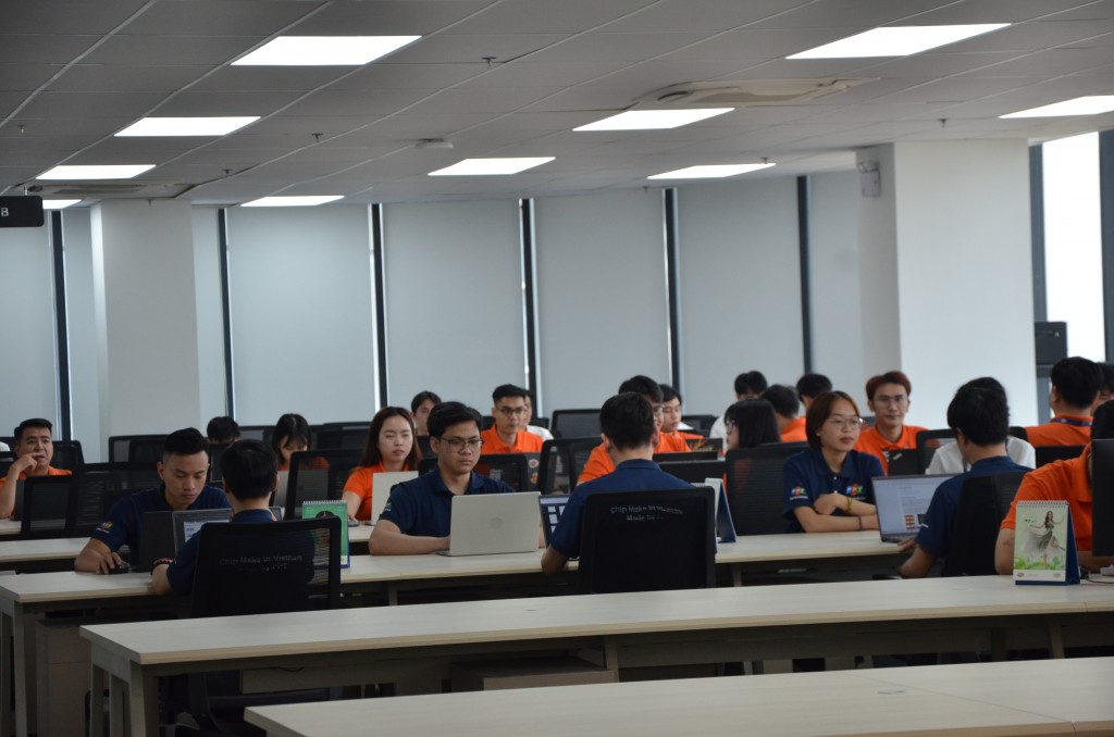 Thành phố có 2 chỉ tiêu đóng góp trực tiếp vào phát triển khoa học công nghệ toàn quốc (Ảnh Đ.Minh) Thành phố có 2 chỉ tiêu đóng góp trực tiếp vào phát triển khoa học công nghệ toàn quốc (Ảnh Đ.Minh)