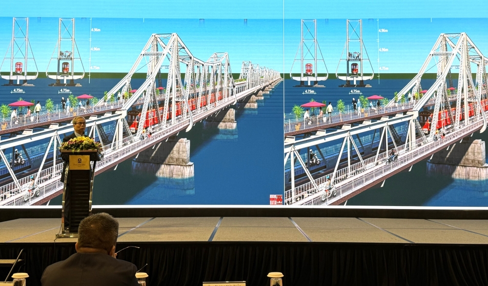 Bàn giải pháp cải tạo và phát huy giá trị lịch sử văn hóa cầu Long Biên Bàn giải pháp cải tạo và phát huy giá trị lịch sử văn hóa cầu Long Biên