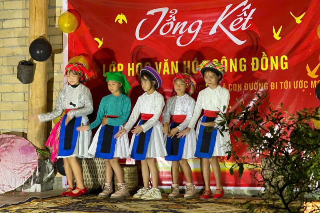 Chuyện Sùng Mí Phìn dấn thân làm du lịch cộng đồng