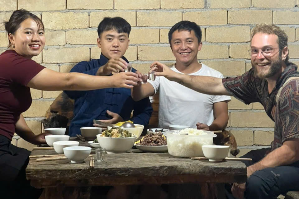 Chuyện Sùng Mí Phìn dấn thân làm du lịch cộng đồng