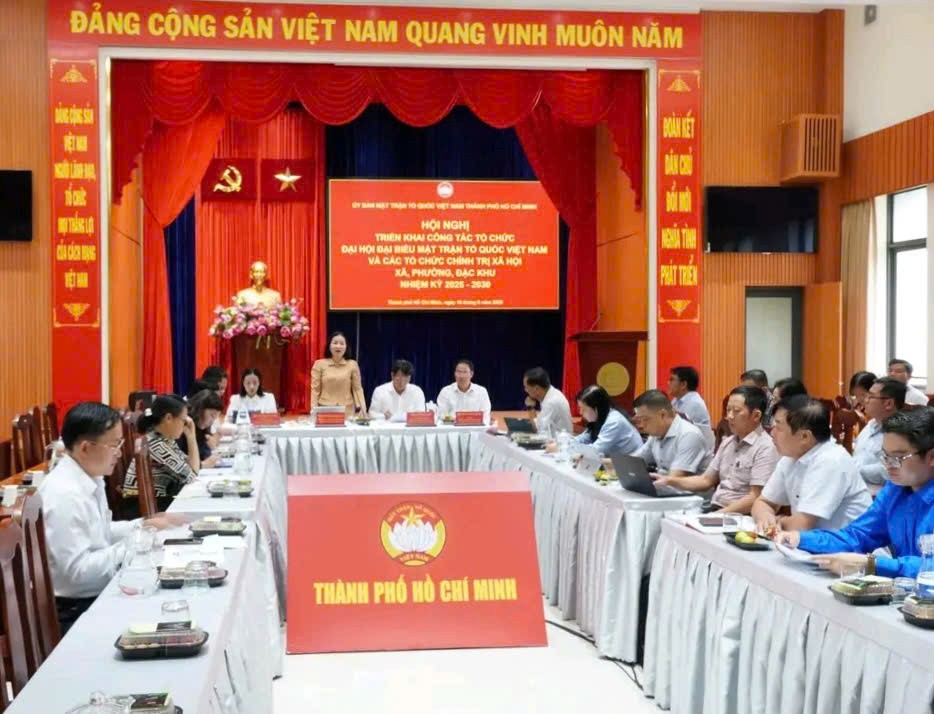 Quang cảnh hội nghị