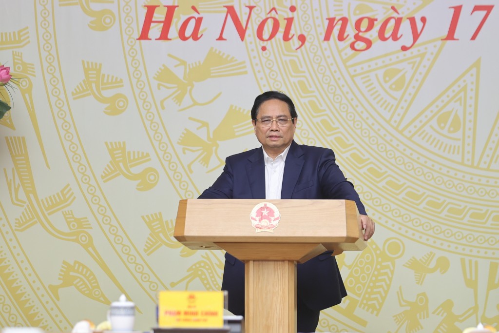 Thủ tướng yêu cầu tiếp tục phát huy vai trò của 08 Tổ công tác của Thủ tướng Chính phủ về đôn đốc, tháo gỡ khó khăn, vướng mắc trong sản xuất kinh doanh, xuất nhập khẩu, xây dựng hạ tầng, thúc đẩy tăng trưởng, đẩy mạnh giải ngân vốn đầu tư công - Ảnh: VGP/Nhật Bắc